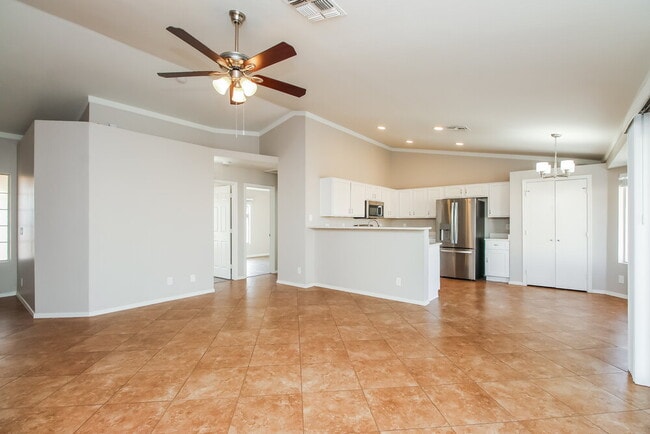 Foto del edificio - 986 S Wanda Dr