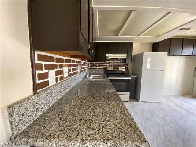 Foto del edificio - 4300 N Lamont St