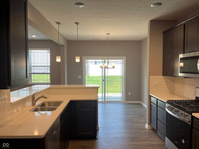 Building Photo - 6392 Yuma Ct