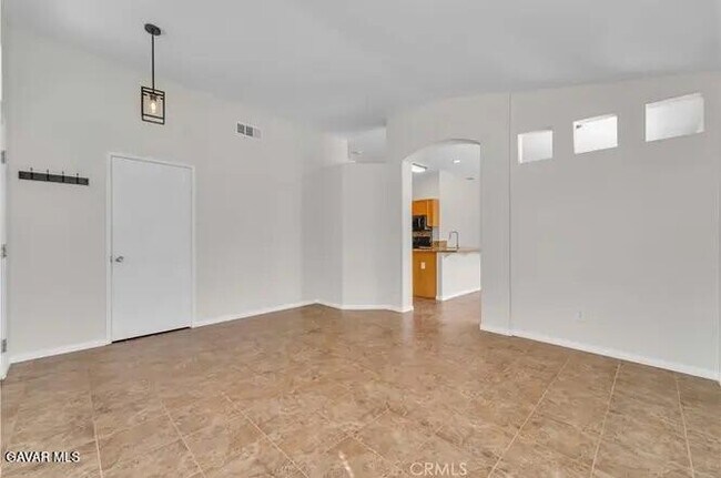 Foto del edificio - 42901 Alep St