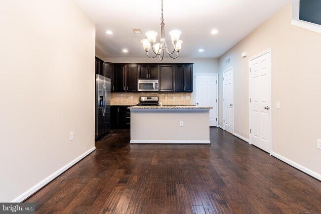 Foto del edificio - 42769 Keiller Terrace