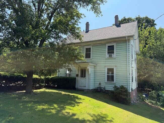 Building Photo - 712 East St