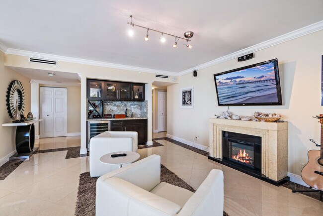 Foto del edificio - 3560 S Ocean Blvd