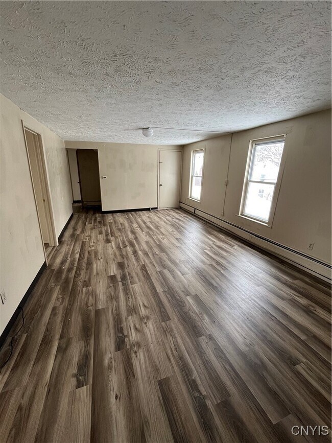 Foto del edificio - 684 West End Ave