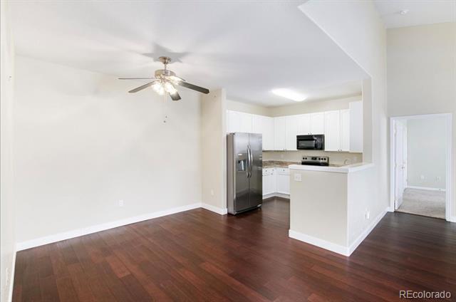 Building Photo - 9557 W San Juan Cir