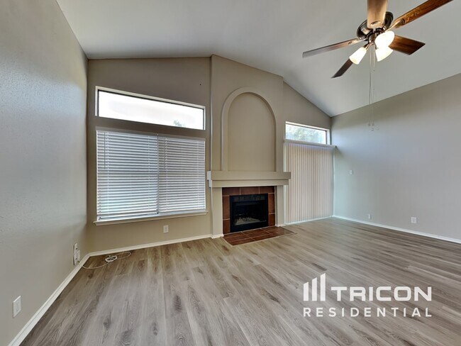 Foto del edificio - 10218 Basin Field Dr