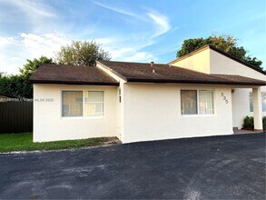 Building Photo - 535 W 79th Pl