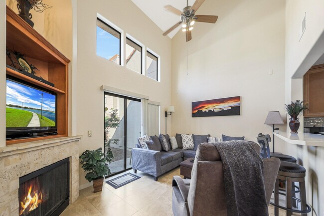 Foto del edificio - 7639 E Indian Bend Rd