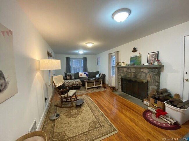 Building Photo - 78 Codfish Hill Rd