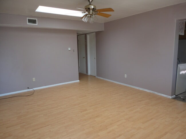 Foto del edificio - 3 bedroom 1 Bath