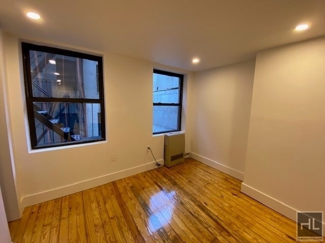 Building Photo - 15 Stanton St