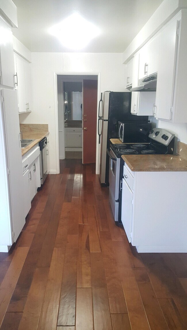 Foto del edificio - 238 S Lafayette Park Pl