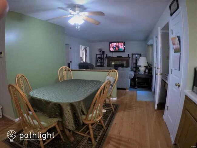 Building Photo - 3063 Becker Crossing, St. Louis, MO, 63129