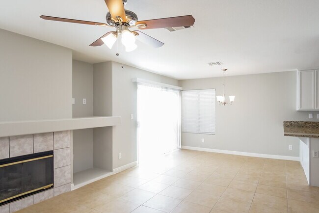 Foto del edificio - 1605 Splinter Rock Way