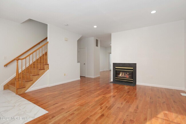 Foto del edificio - 154 Yarmouth Ct