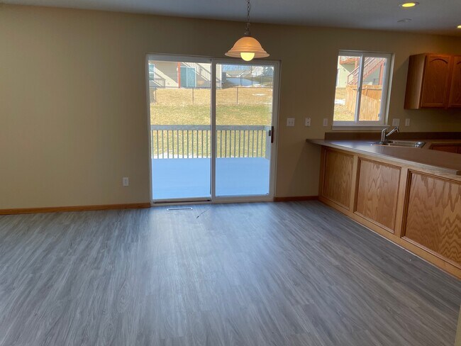 Nook - 1462 Walker Way