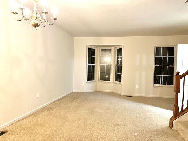 Family Room - 4665 Deerwatch Dr