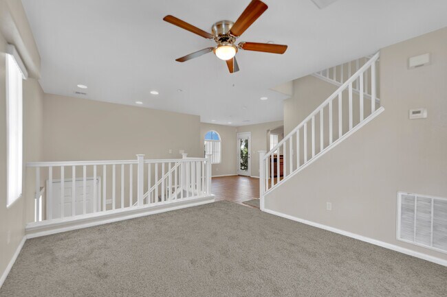 Foto del edificio - 4753 N Priory Gardens St