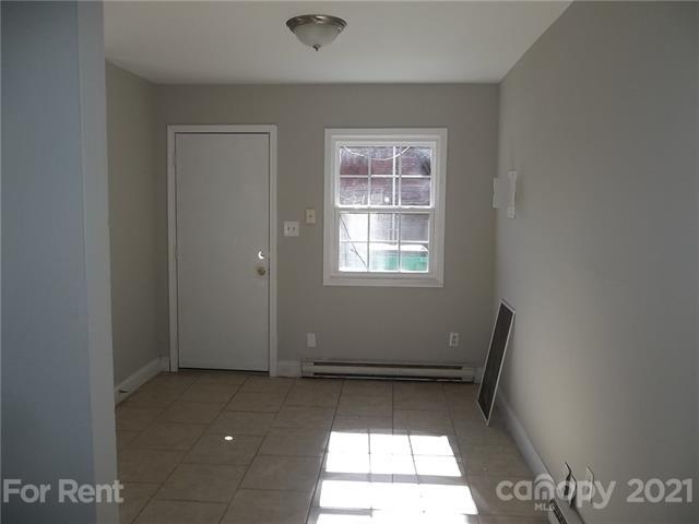 Building Photo - 325 S Gardner Ave