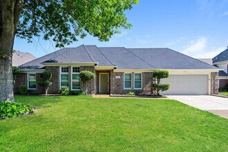 Building Photo - 7360 Red River Cove