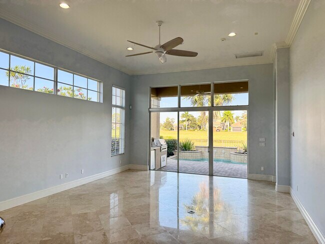 Building Photo - 164 SE Santa Gardenia