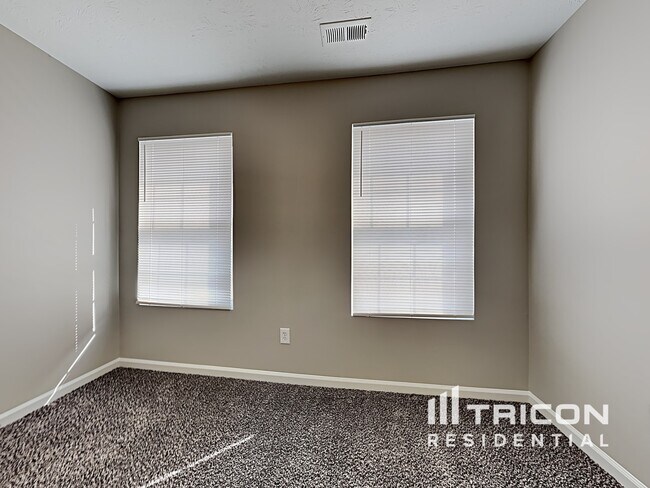 Building Photo - 3310 Shadow Creek Boulevard Columbus IN