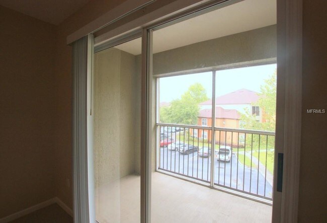 Building Photo - 713 Crest Pines Dr