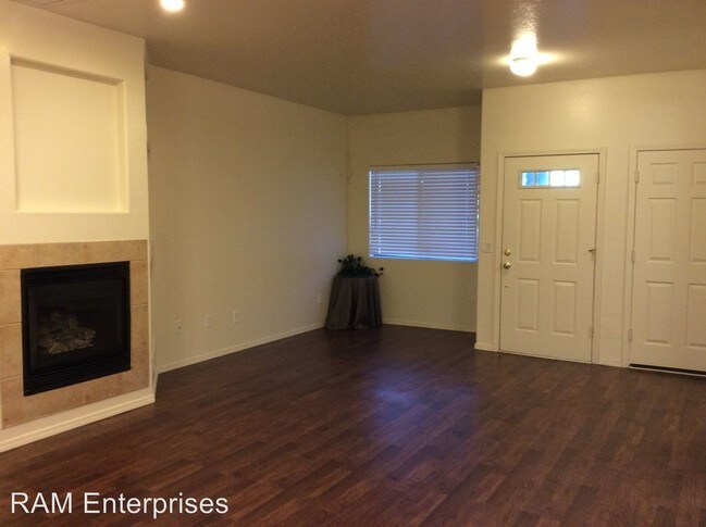 Building Photo - 1098 Denim Dr