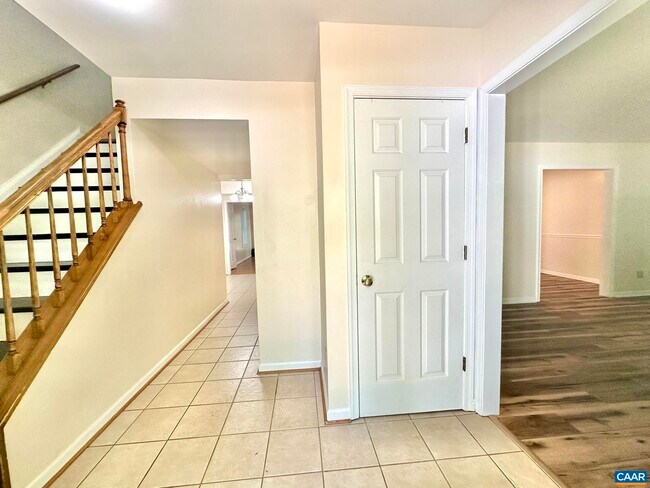 Foto del edificio - 3159 Saddlebrook Ln