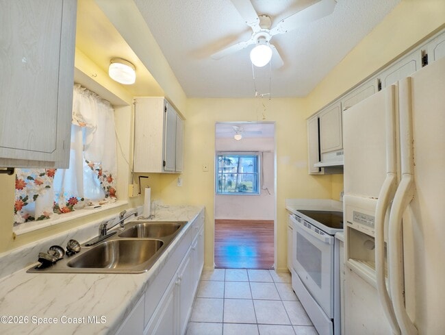 Building Photo - 190 E Olmstead Dr