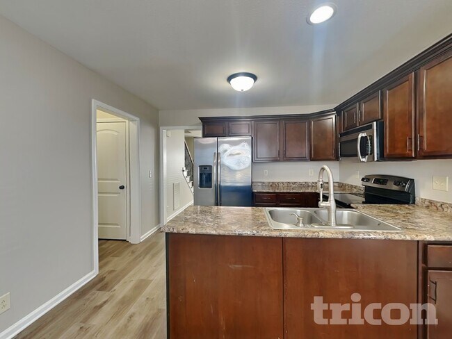 Building Photo - 1033 Dwight Eisenhower Way