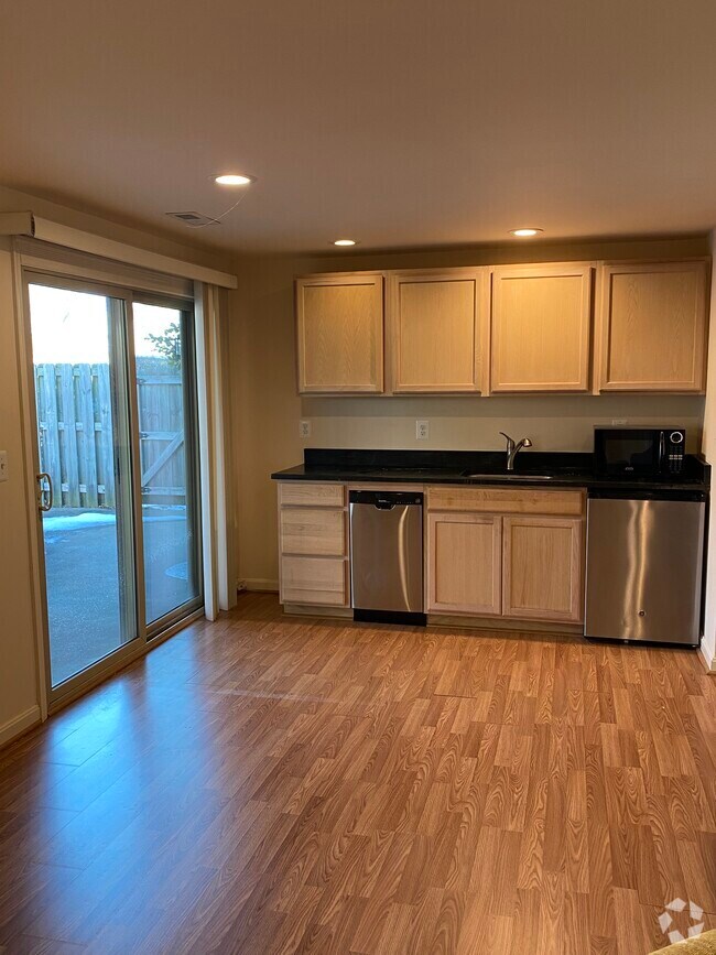 Apartments under 1,300 in Leesburg VA 1 Rentals