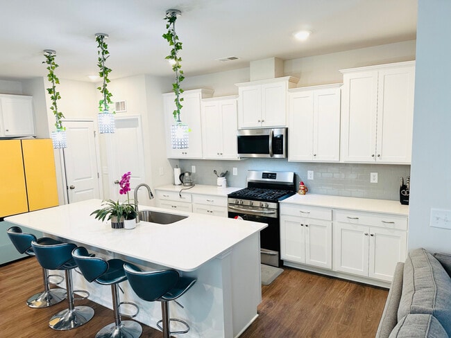 Building Photo - 5819 Soft Shell Dr