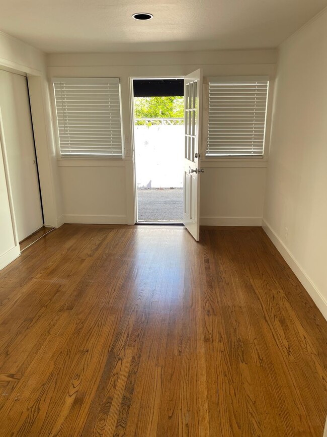 Interior Photo - Partridge