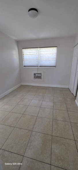 Foto del edificio - 145 SW 5th Ct