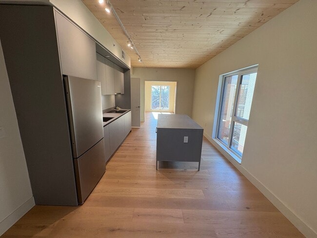 Interior Photo - VANILLA 301 SPE LLC