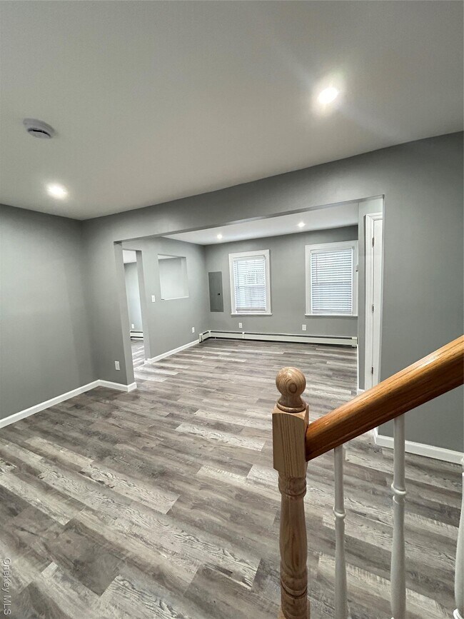 Foto del edificio - 3680 Naomi St