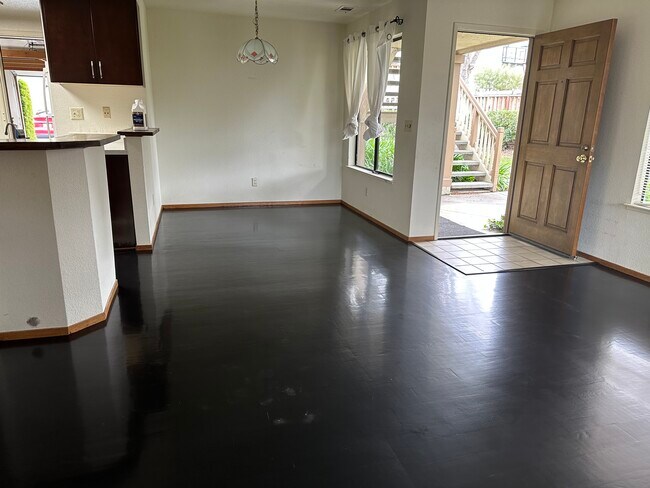 Building Photo - 38850 Cherry Glen Common