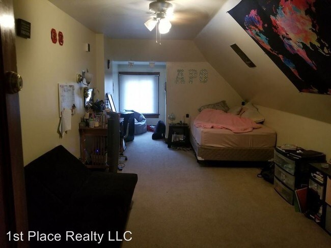 Foto del edificio - 6 br, 2 bath House - 200 E 13th Ave