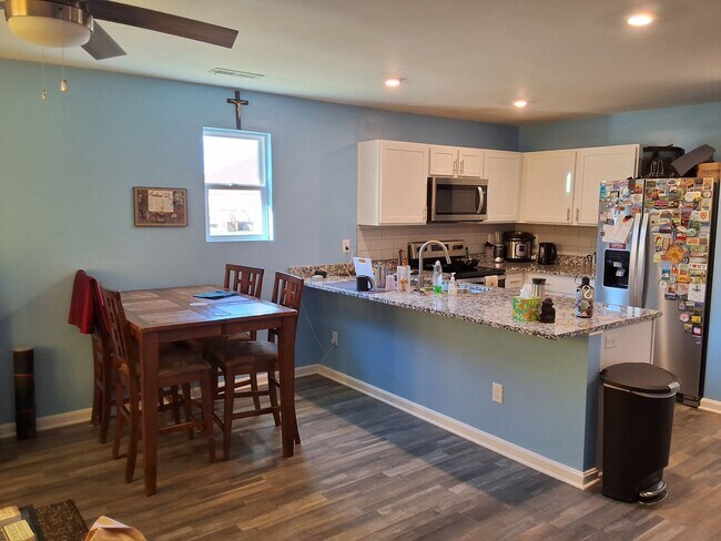 Foto del edificio - Cozy 3 Bed, 2 Bath House In Vine Grove, KY