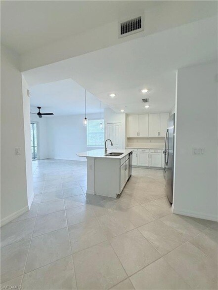 Foto del edificio - 14161 Heritage Landing Blvd