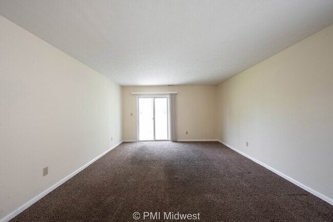 Foto del edificio - "Charming 3-Bed, 2-Bath Home in Indianapolis – Cozy 1196 Sq Ft Haven Awaits!"