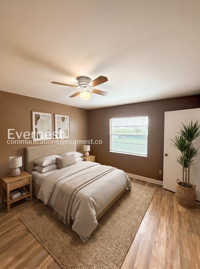 Foto del edificio - 3 Bed/2 Bath Home with Garage / Pet-Friendly / Vouchers Accepted / Available Now!