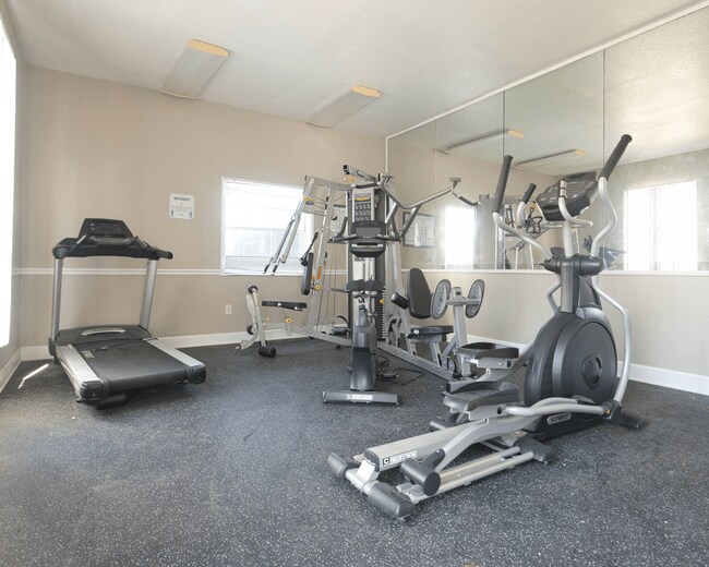 Cross Creek Apartments 1441 Manotak Ave Jacksonville, FL Apartments