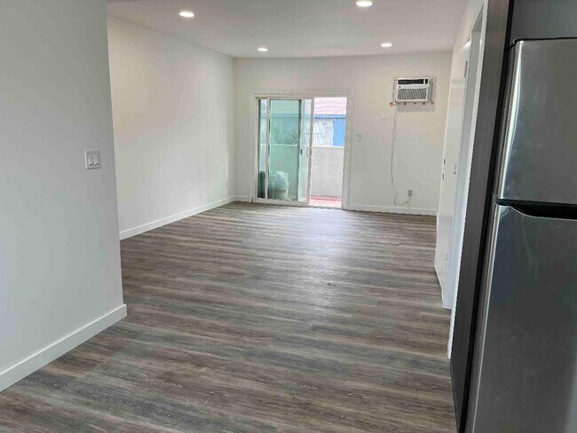 Foto del edificio - 1929 S Corning St