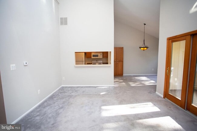 Building Photo - 121 Haven Ct