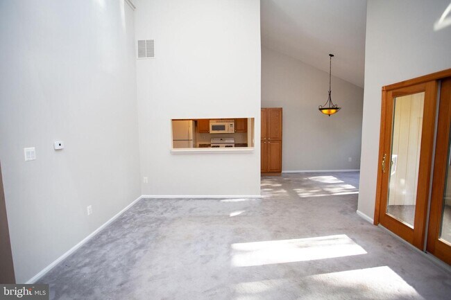 Foto del edificio - 121 Haven Ct