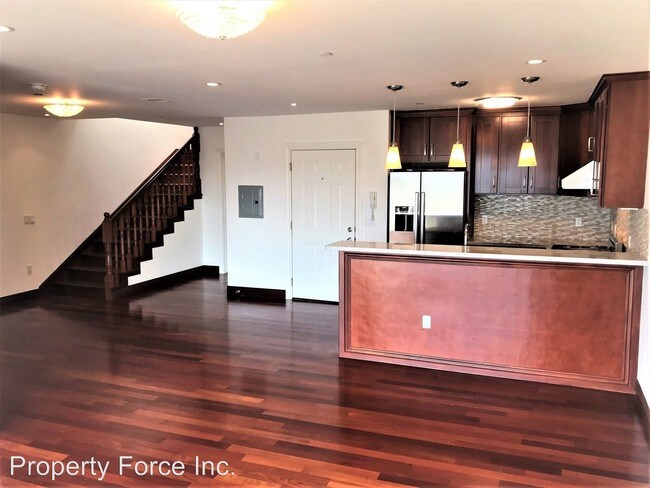Foto del edificio - 3 br, 3 bath House - 821 Taraval Unit C