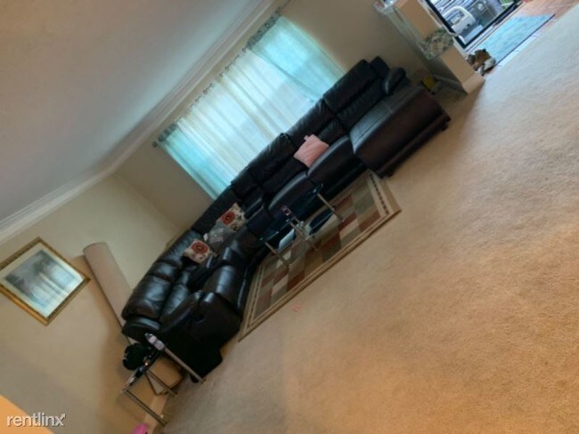 Foto del edificio - 3 br, 3 bath Townhome - 1656 Angela Drive