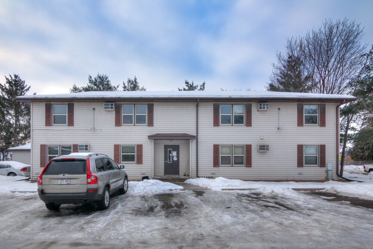 Primary Photo - 4615 Fairfax St